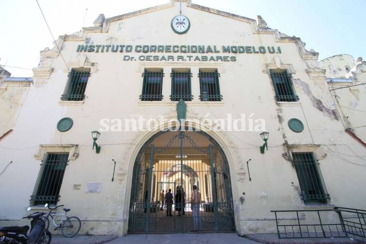 Alrededor de diez profesionales de la salud se quedaron sin empleo dentro del Servicio Penitenciario provincial los últimos días.
