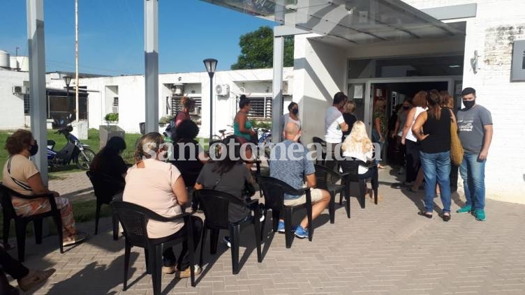 Este jueves se inició la vacunación contra el COVID-19 a adultos mayores en nuestra ciudad