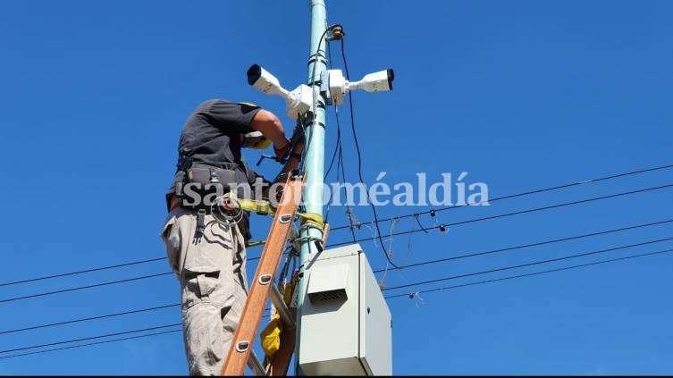 Instalaron cámaras de seguridad en barrio Loyola