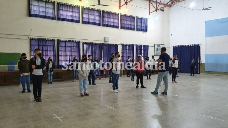 Tras un año sin actividad, se reanudaron las clases en las escuelas públicas de la ciudad