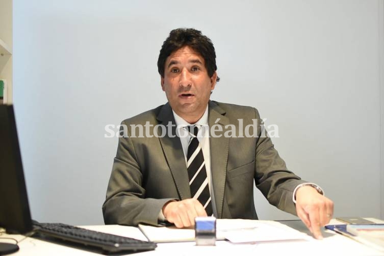  Carlos Clemente pide que funcionarios y concejales rechacen el aumento de sueldo