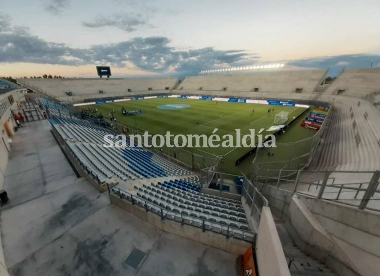 Colón jugará la semifinal el lunes a las 19