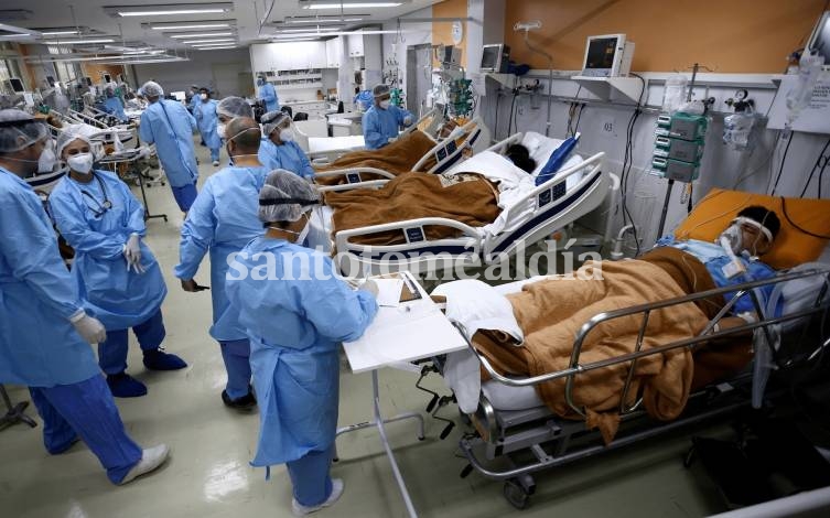 Brasil superó los 450.000 muertos por coronavirus y se teme una tercera ola