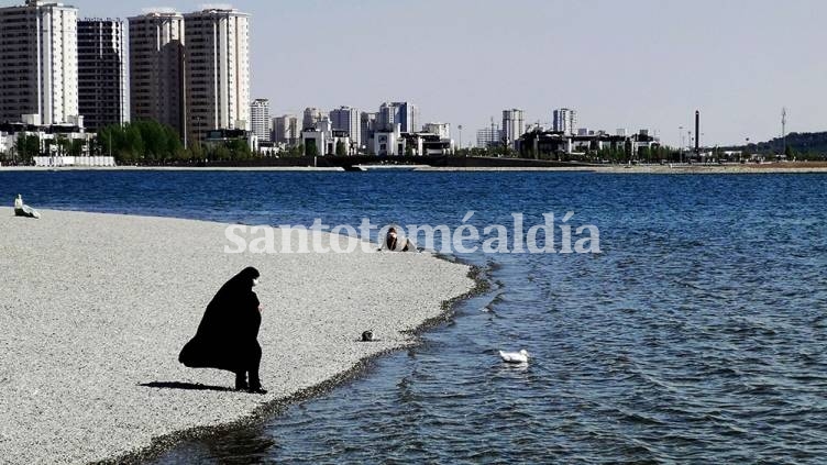 Irán volvió a batir récord de casos de coronavirus, asolado por la variante Delta