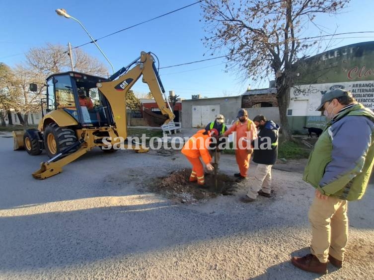 Comenzó la repavimentación de calle 7 de Marzo, en el ingreso a barrio El Tanque