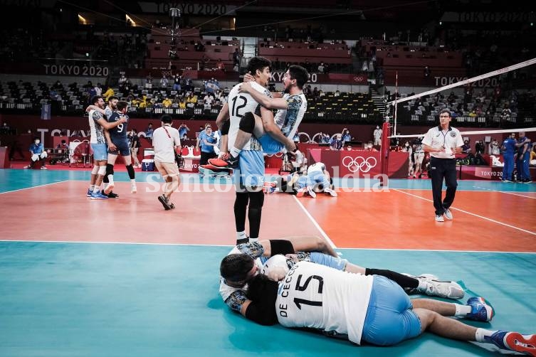Histórico: la Selección masculina de voley, bronce luego de 33 años al vencer a Brasil por 3 a 2