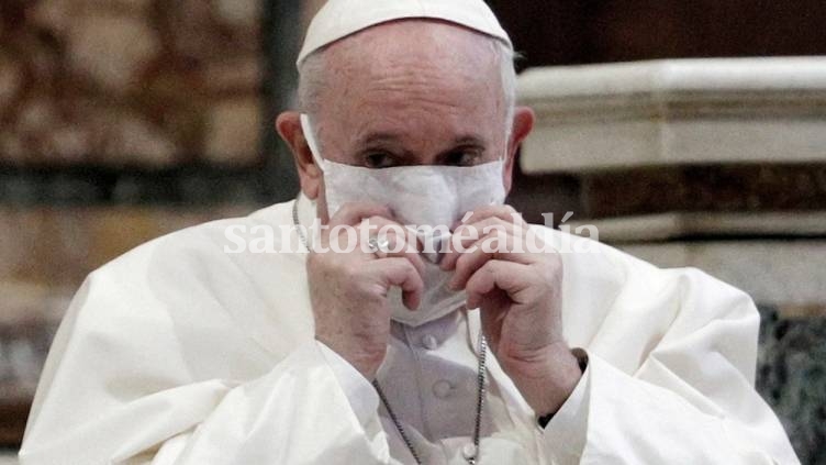 El papa Francisco recibió la tercera dosis de la vacuna contra el coronavirus