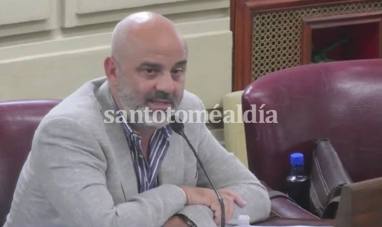 Palo Oliver insiste con el proyecto de Ley que dispone la ampliación de la licencia por paternidad a los agentes públicos provinciales