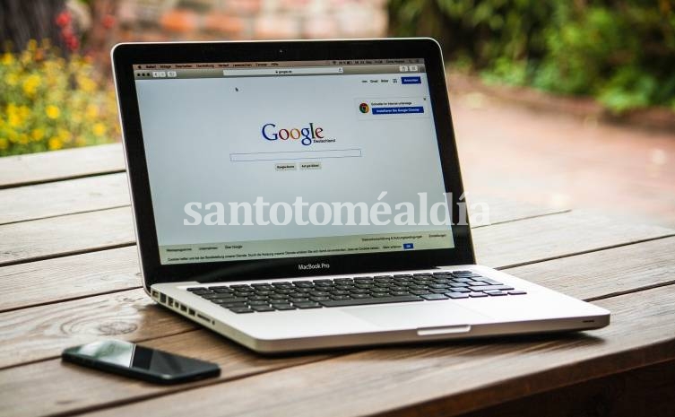 Solo 10 de cada 100 hogares tienen conexión a Internet por fibra óptica en la Argentina