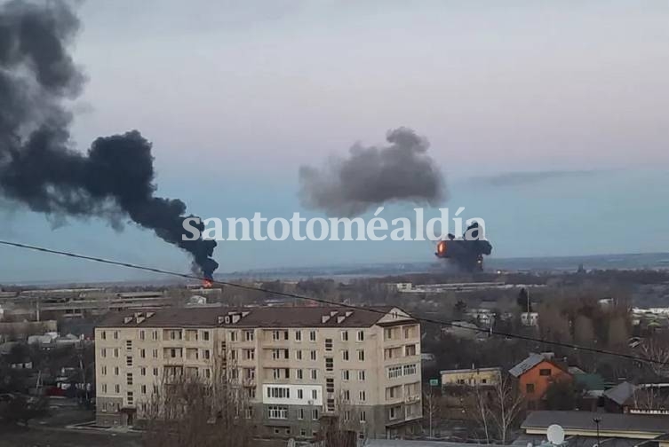 Ucrania confirmó 40 soldados y 10 civiles muertos tras las primeras horas del ataque ruso