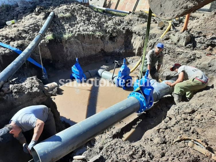 El Municipio continúa llevando adelante obras para modernizar el sistema de agua potable.