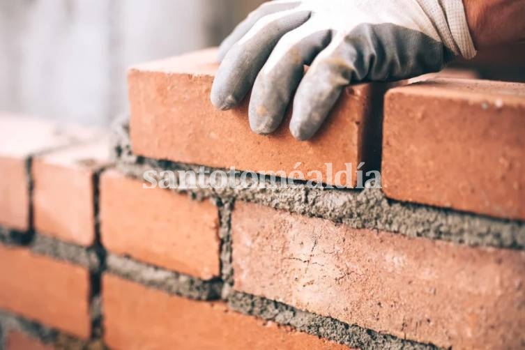 La venta de insumos para la construcción cayó 1,8% en julio
