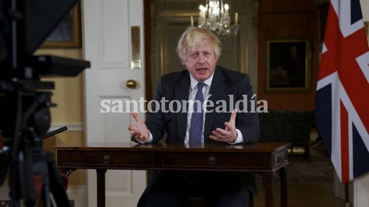 Boris Johnson renunció al cargo de primer ministro