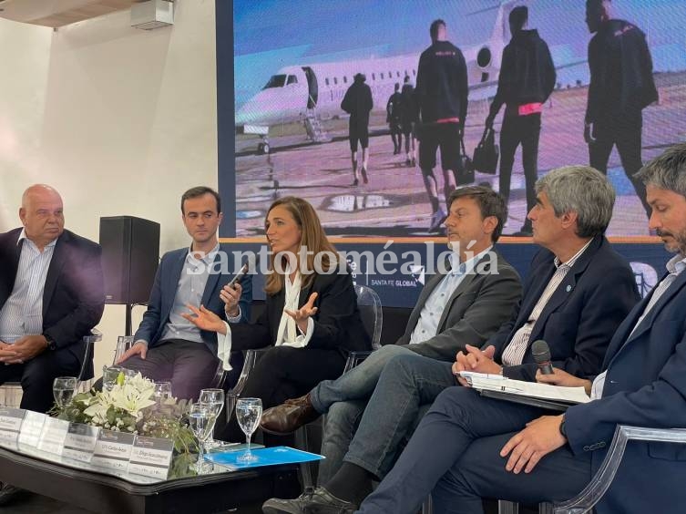 El Aeropuerto de Sauce Viejo participó por primera vez en misiones comerciales internacionales