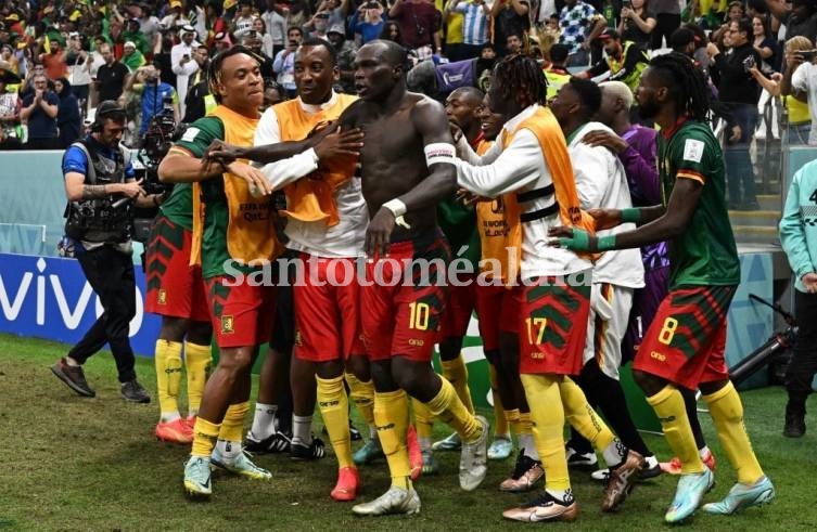 Camerún dio el batacazo ante Brasil pero no le alcanzó para meterse en octavos
