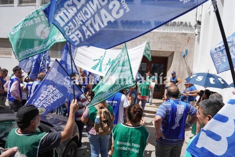 Festram se movilizó al Concejo de Santa Fe