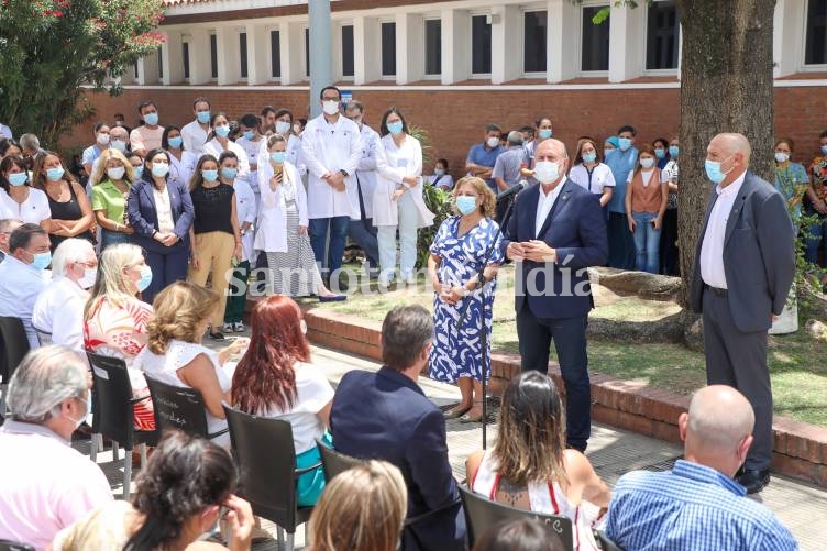 Perotti anunció la creación de un nuevo efector especializado en oncología para Santa Fe