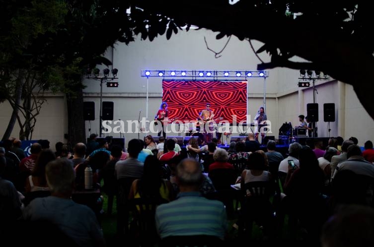 Más de mil personas asistieron a la reapertura de La Casa de los Gobernadores en la ciudad de Santa Fe