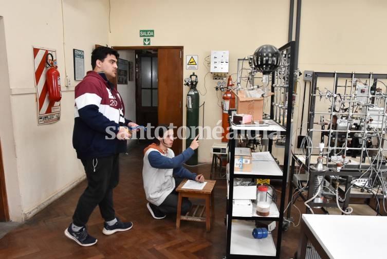 Gestión Eficiente de la Energía: Primera etapa en FIQ-UNL