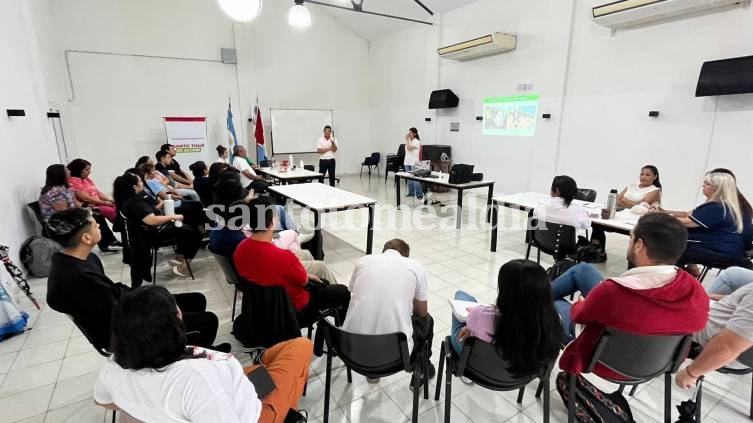 La Municipalidad realizó una capacitación sobre Dengue para trabajadores municipales y del SAMCo