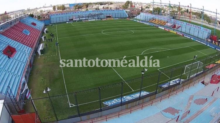 El partido se juega en el estadio 