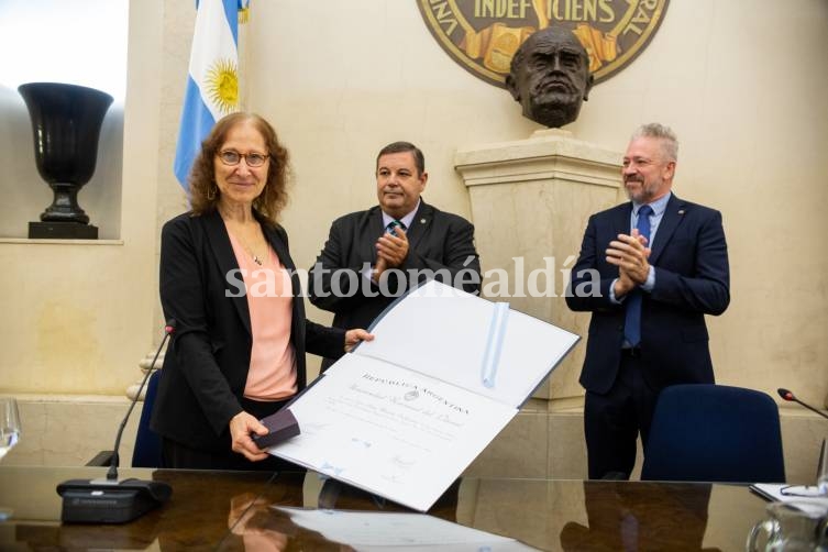 Alicia Dickenstein fue distinguida por UNL como Doctora Honoris Causa