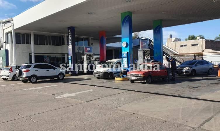 YPF incrementó un 4,5% el precio de los combustibles