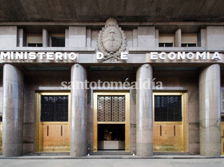 Desde este mes, el mínimo no imponible de Ganancias será de $700.875