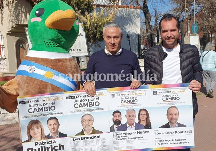 Miguel Weiss Ackerley junto a José Núñez. (Foto: Santotoméaldía)