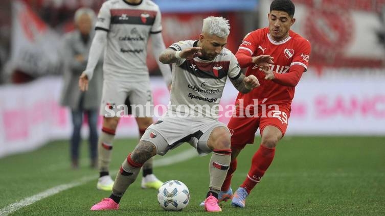 Colón sumó tres puntos muy importantes en la primera fecha del torneo. (Foto: Télam)