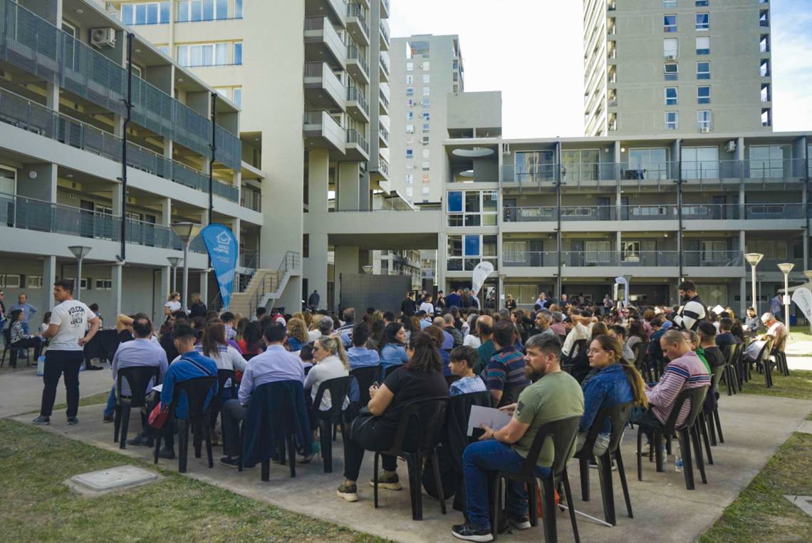 Se entregaron 75 viviendas Procrear del Parque Federal de Santa Fe