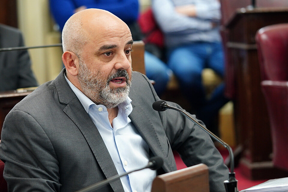 Pesca ilegal: Palo Oliver exige datos sobre operativos y sanciones en la provincia