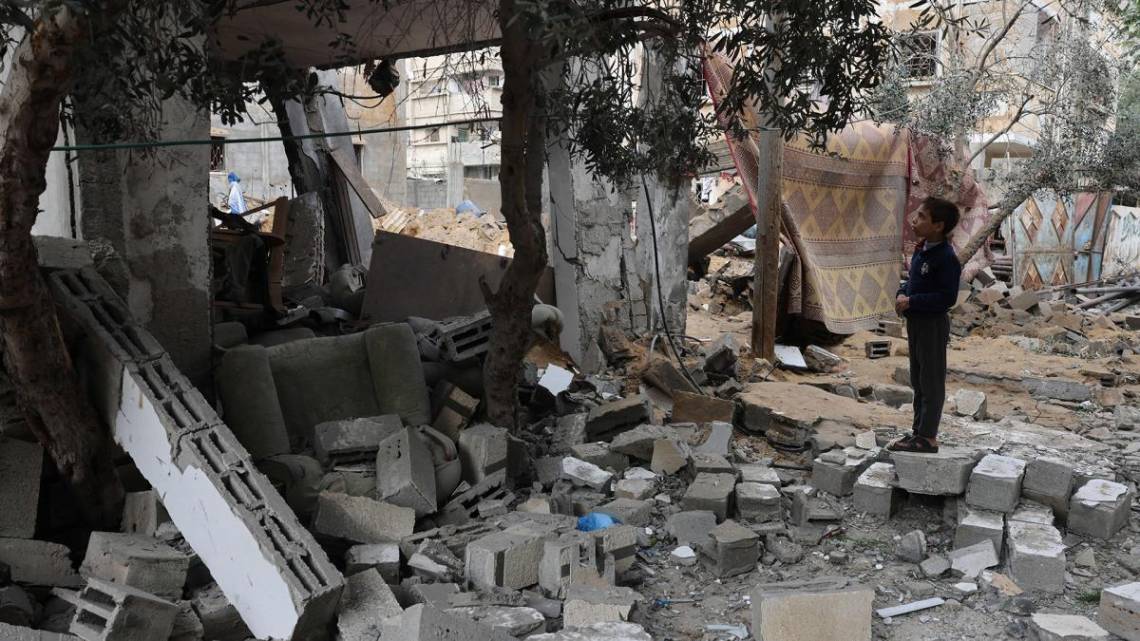 Evacuaron a 31 bebés prematuros del hospital de Gaza atacado por Israel