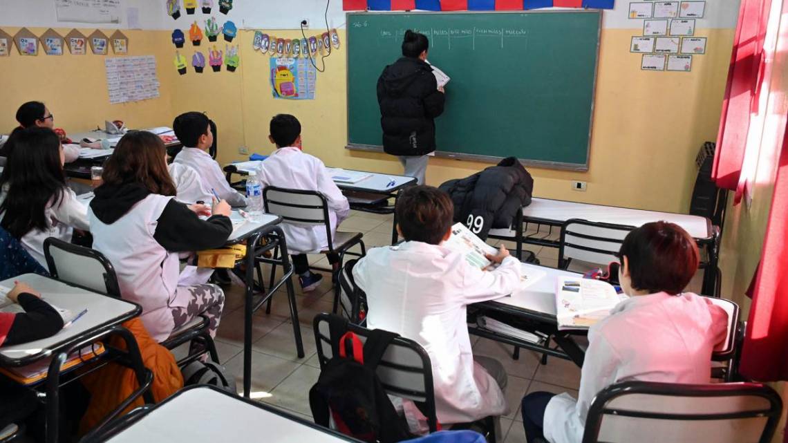 Pese a las elecciones del domingo, el lunes habrá clases con normalidad