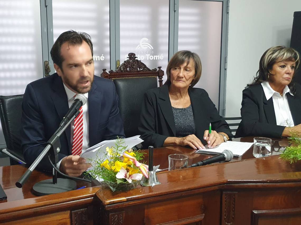 El intendente Weiss Akerley inauguró el periodo de sesiones del Concejo Municipal. (Foto: STD)