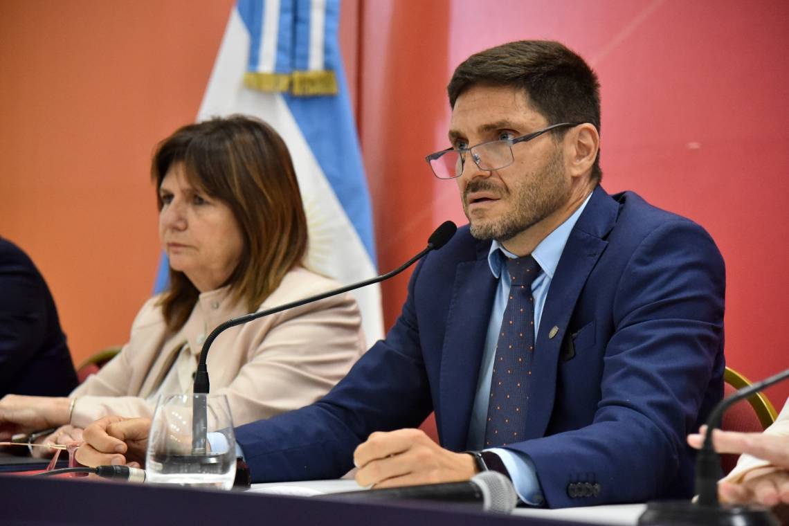 Pullaro, a los líderes de la violencia narco: 
