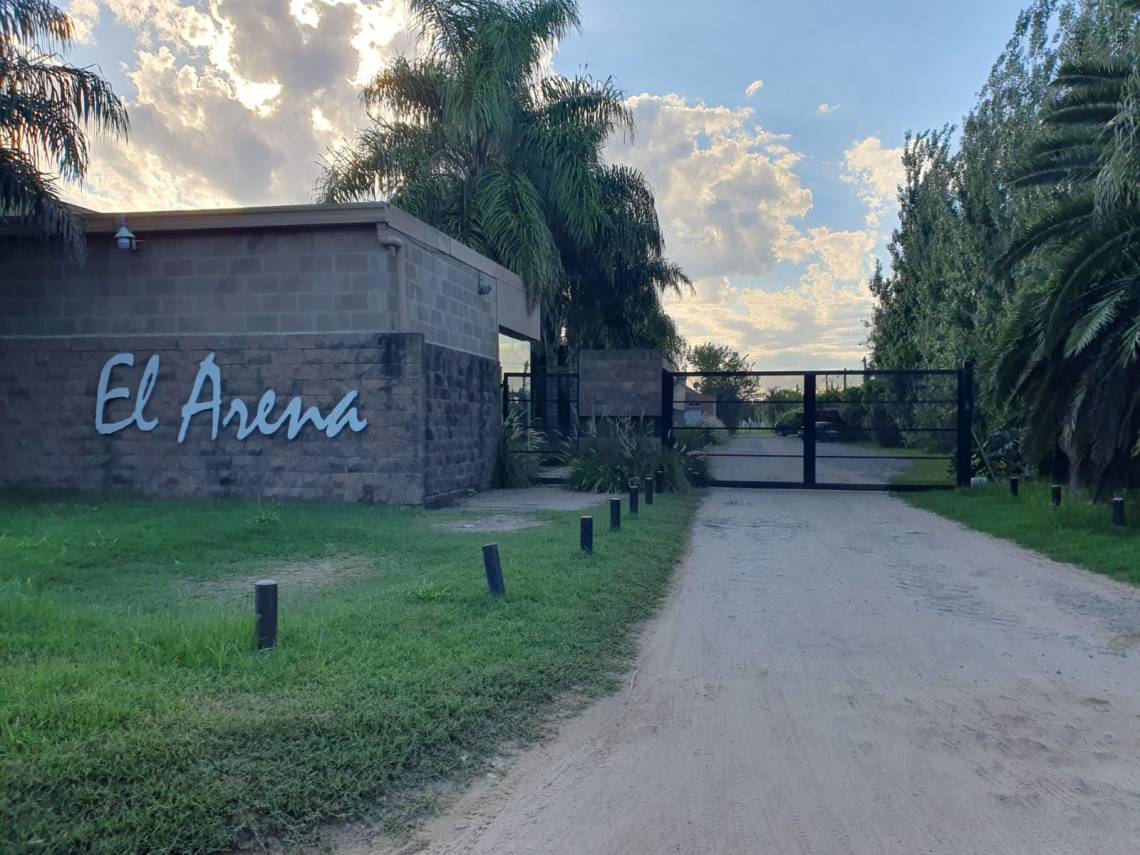 El complejo El Arena también fue blanco de un hecho de inseguridad. (Foto: STD)