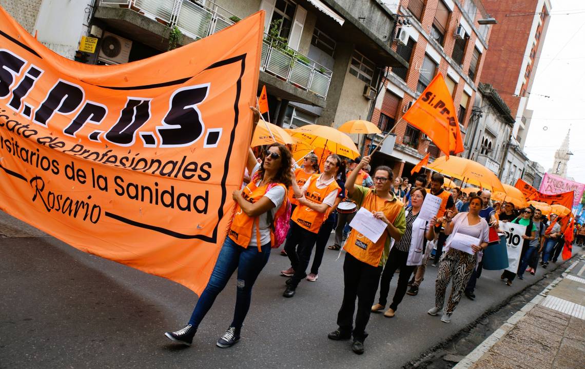 Los profesionales de la salud también rechazaron el 9% y ratificaron el paro de este jueves