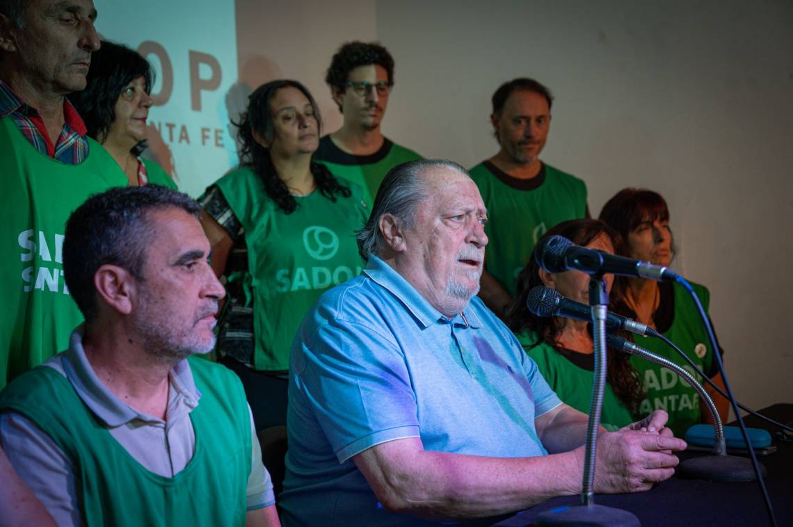 Pedro Bayúgar, durante la conferencia de prensa. (Foto: Prensa SADOP)