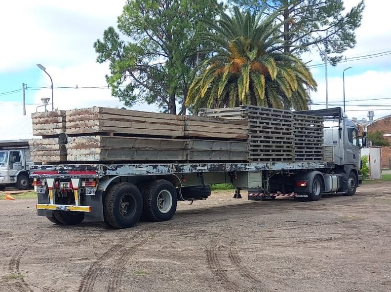 Los elementos para armar el puente Bailey ya están en camino