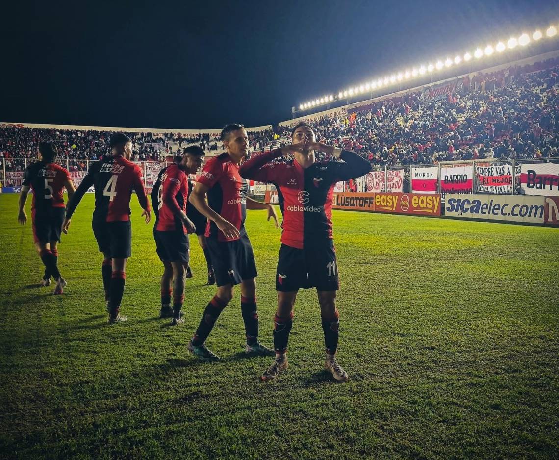 Colón se trajo un gran triunfo de la cancha de Morón