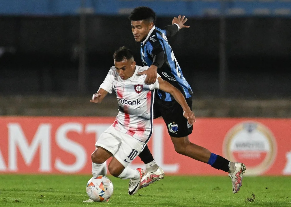 San Lorenzo perdió con Liverpool y peligra su continuidad en la Copa Libertadores