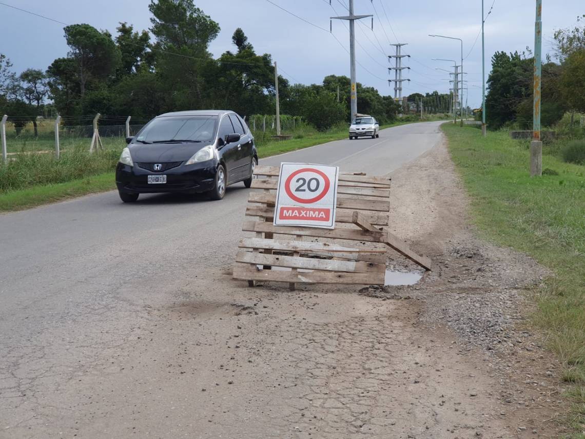 Como el Acceso Norte, muchas calles de la ciudad requieren intervención. (Foto: STD)