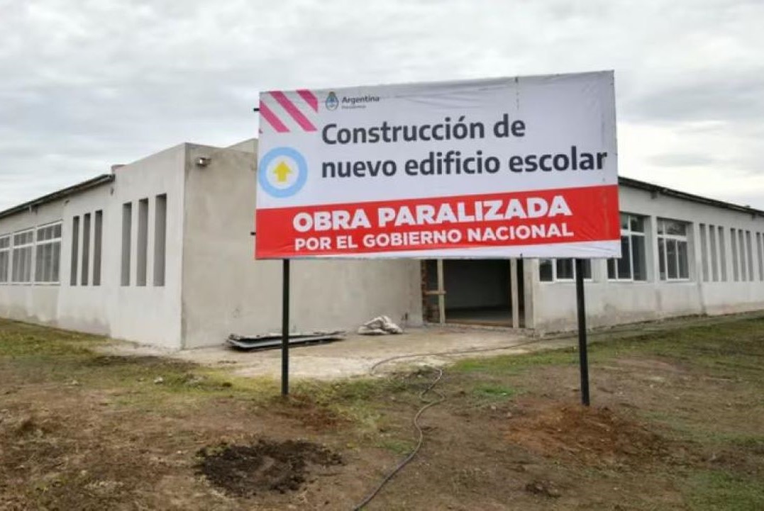 Aseguran que hay entre 3.500 y 4.000 obras públicas paralizadas y ya se perdieron más de 100 mil empleos