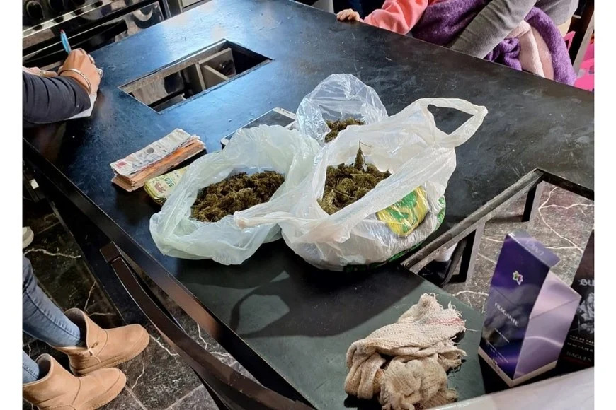 Cuatro años de prisión domiciliaria para la mujer que vendía cocaína y marihuana en su casa de barrio El Chaparral