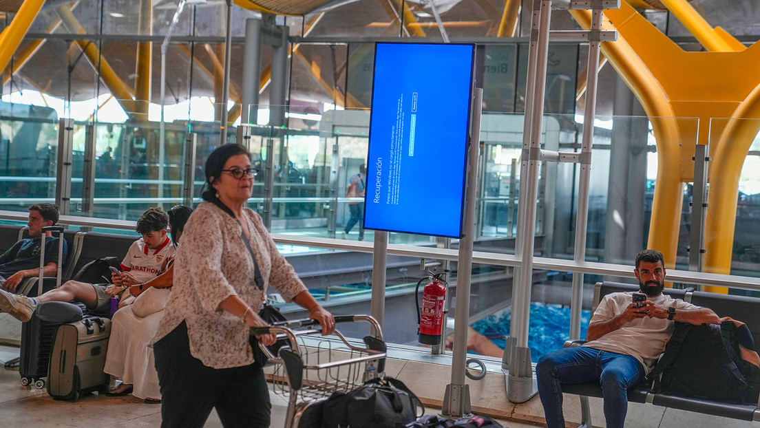 Un enorme apagón informático afecta a bancos, aeropuertos y otros servicios en todo el mundo
