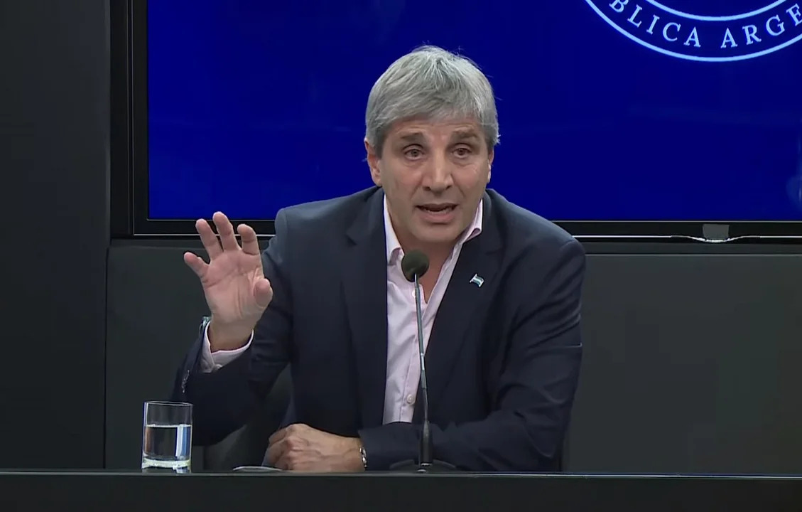 Luis Caputo habló sobre la negociación con el FMI y la tensión cambiaria: “No hay posibilidad de cimbronazo con el dólar”