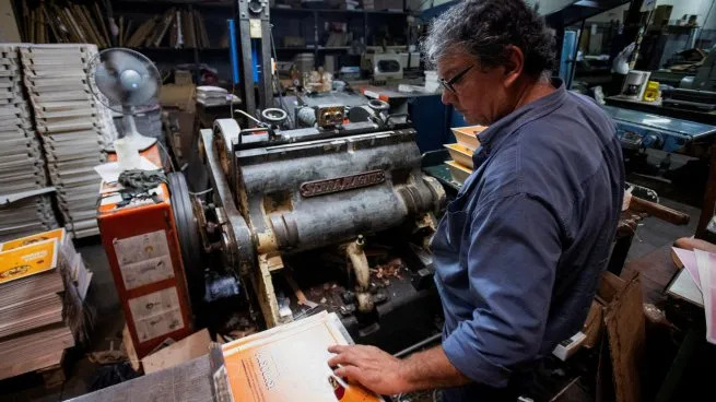 El Gobierno anunció un aumento del empleo privado y una suba del salario del sector de 2,8% en noviembre