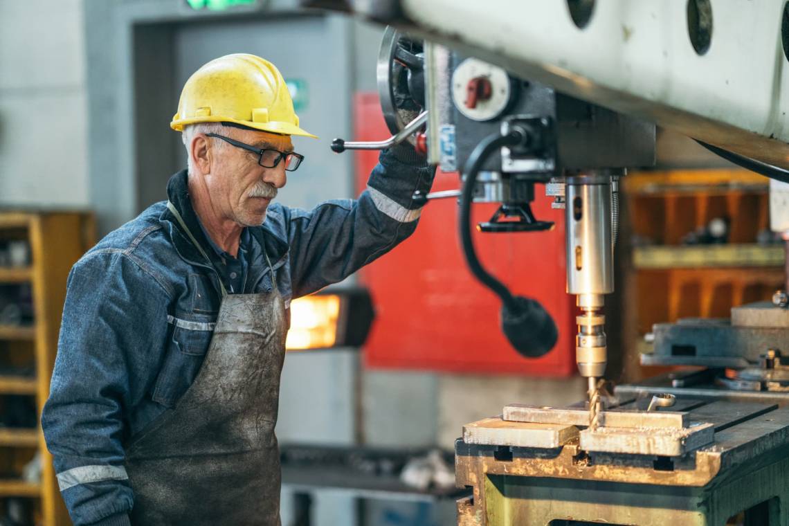 La industria pyme creció 7,3% interanual en diciembre, pero cerró el año con una caída acumulada del 9,8%