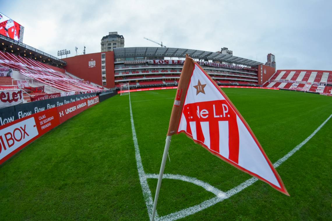 Unión se mide ante Estudiantes en su estreno oficial del 2025